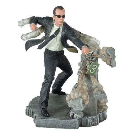 Agent Smith The Matrix Gallery PVC Statue 25 cm