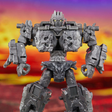 Magneous Infernac Universe Transformers Generations Legacy United Deluxe Class Action Figure 14 cm