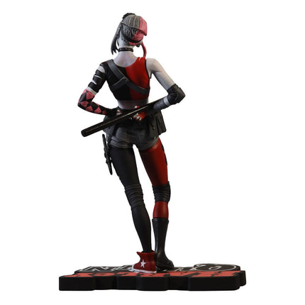 Harley Quinn: Red White & Black DC Direct Resin Statue  by Simone Di Meo 17 cm