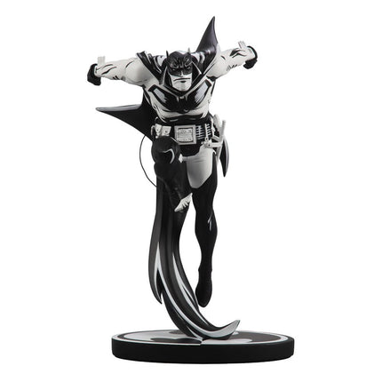 Batman Black & White White Knight DC Direct Resin Statue by Sean Murphy 23 cm