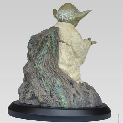 Yoda na Dagobah Statua Star Wars Episode V Elite Collection 16 cm