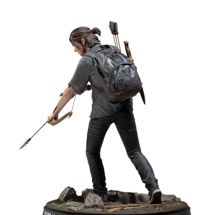 Ellie con Arco The Last of Us Part II PVC Statue Ellie with Bow 20 cm