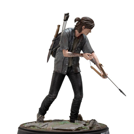 Ellie con Arco The Last of Us Part II PVC Statue Ellie with Bow 20 cm