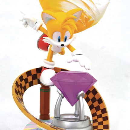 Sonic Gallery PVC Diorama Tails 23 cm