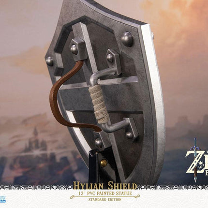 The Legend of Zelda Oddech Dzikich PCV Statua Hylian Shield Standard Edition 29 cm