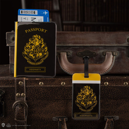 Harry Potter etui na paszport i zestaw przywieszek do bagażu Hogwart